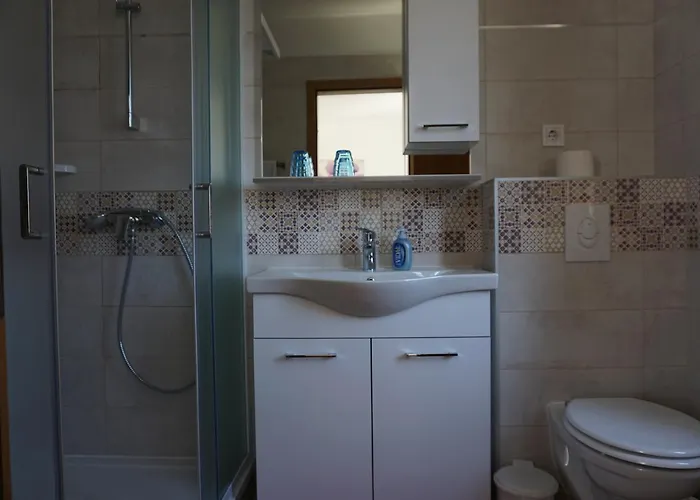 Ivanka Nocleg ze śniadaniem 3*