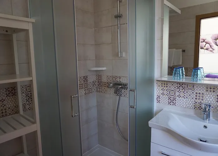 Ivanka Nocleg ze śniadaniem 3*